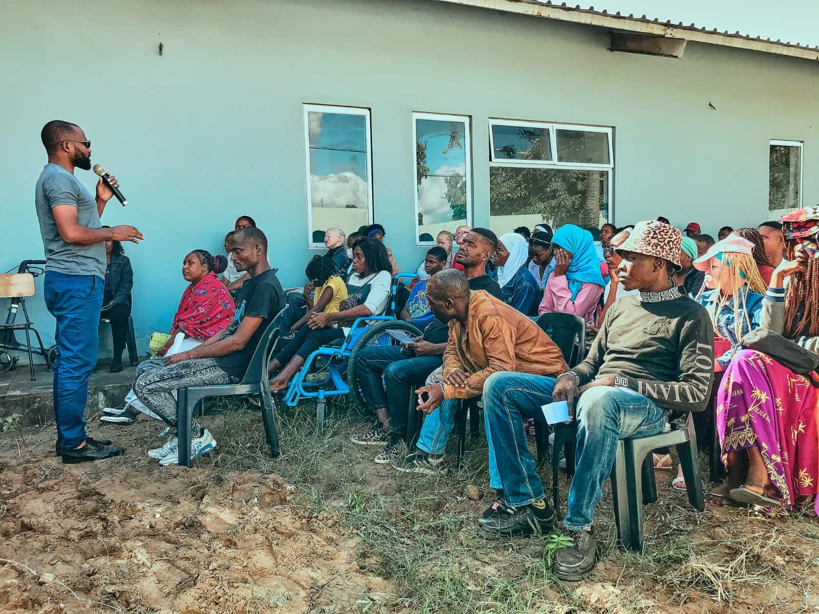 ASSOJ Reúne Mais de 300 Jovens na Matola para Refletir sobre Desafios e Caminhos da Juventude
